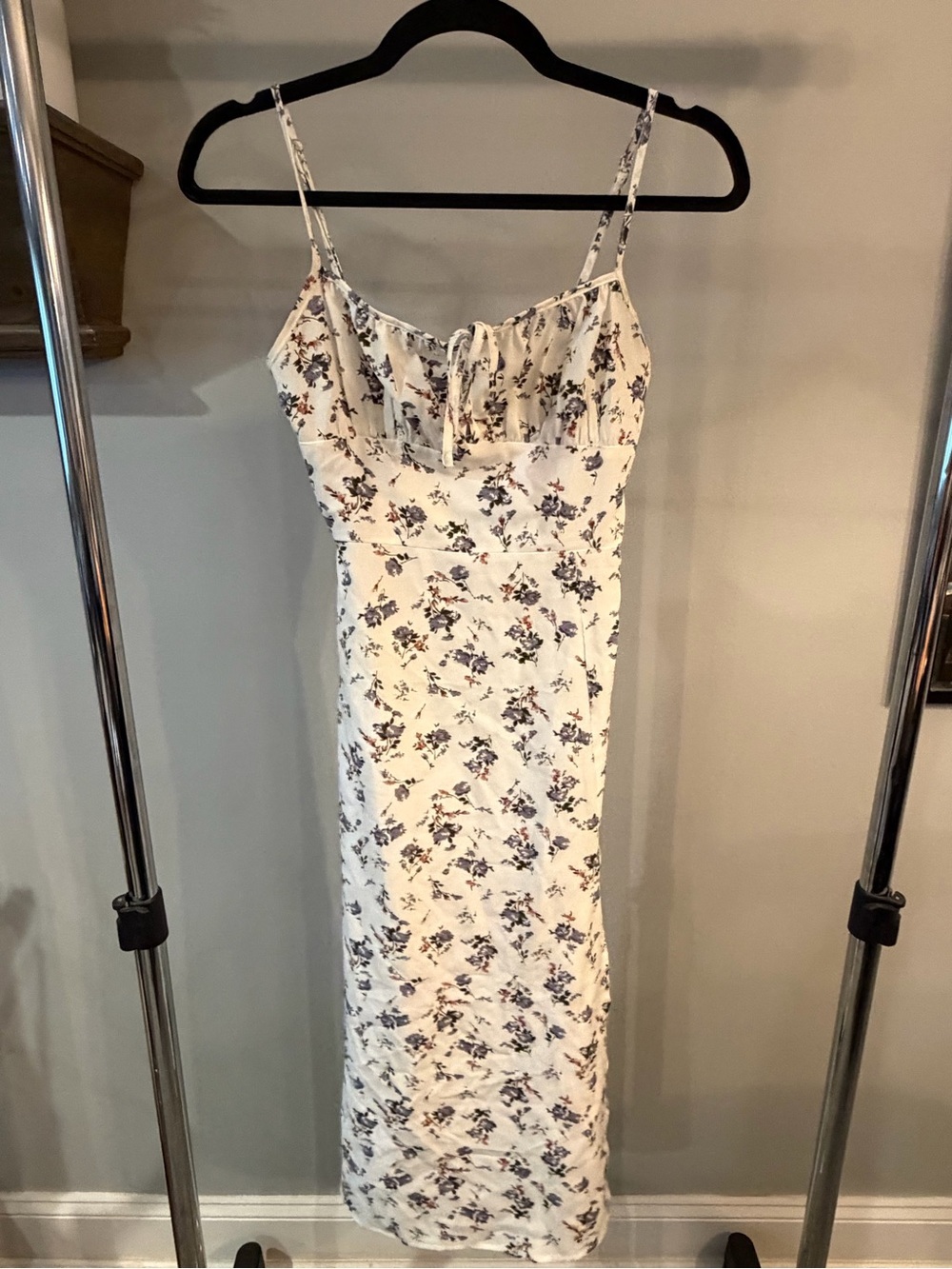 SHEIN White Floral Spaghetti-Strap Slip Dress Ruched Bust Midi Cami size xs/2